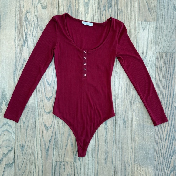 Elodie Long Sleeve Women’s Sexy Scoop Neck Button Down Ribbed Bodysuit Size S - Picture 3 of 13